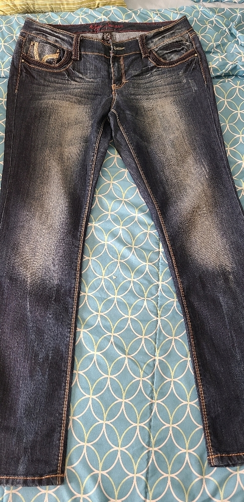 Sz. 15/16 Jrs. boot cut jeans (missing button)